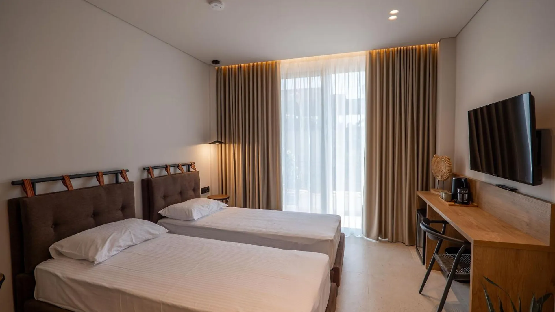 Kamara Rooms Saranda 0*,